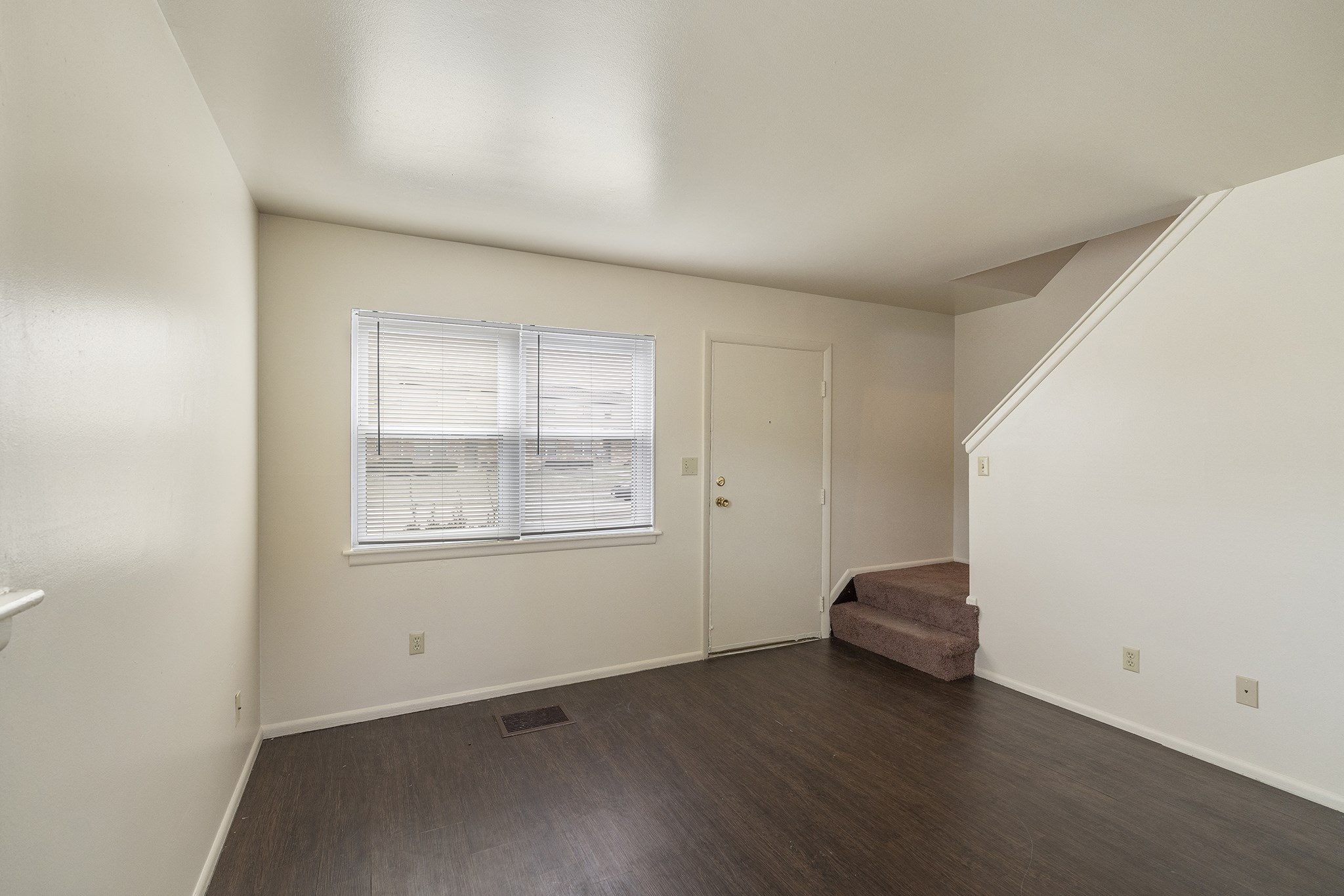 Falcon Way Townhomes Apartments in Rantoul, IL RENTCafe